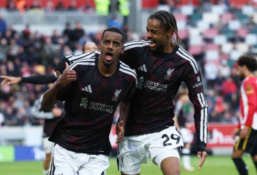 Liverpool fight back to pick up three points against nine-man Brentford