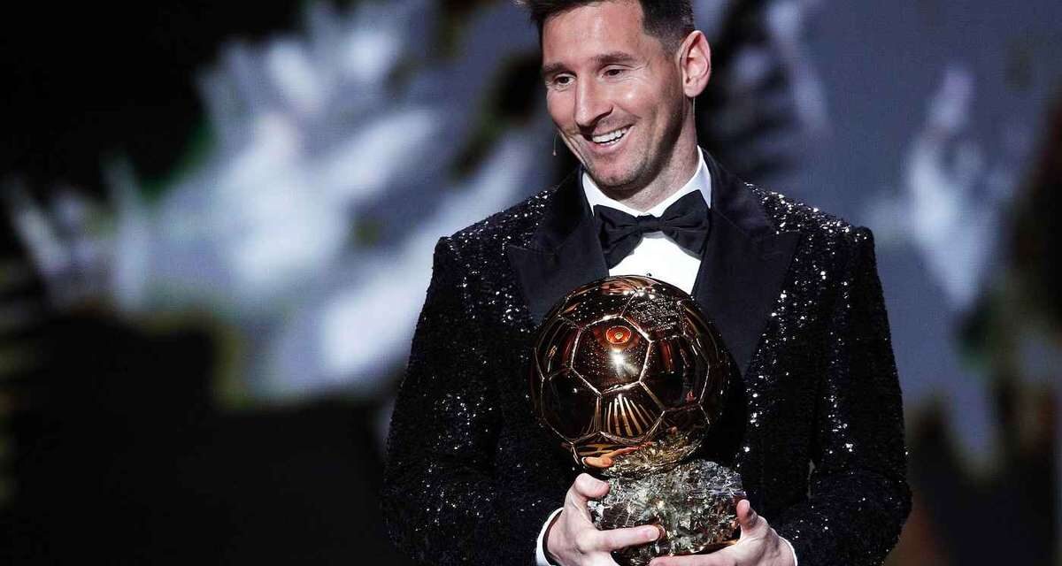 Messi & Ronaldo facing off as award for best-ever Ballon d’Or winner announced