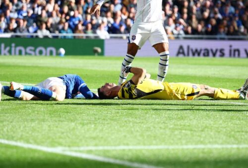 Chelsea goalkeeper Martinez suffered concussion after head collision against Everton