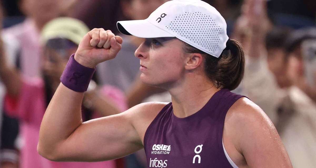 Wuhan Open: Iga Swiatek reaches semi-finals
