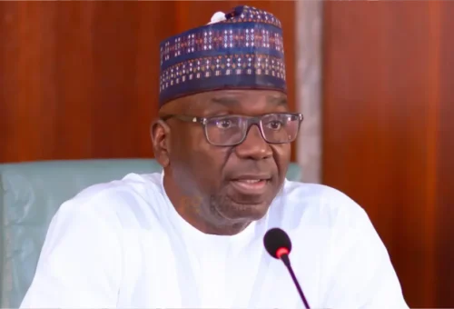 AbdulRazaq Says Kwara Is ‘No-Go Area’ For PDP As Yari Leads APC Campaign Council Visit – Arise News