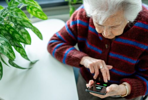 FTC: Investment Scams Fuel Fivefold Surge in Seniors’ Losses