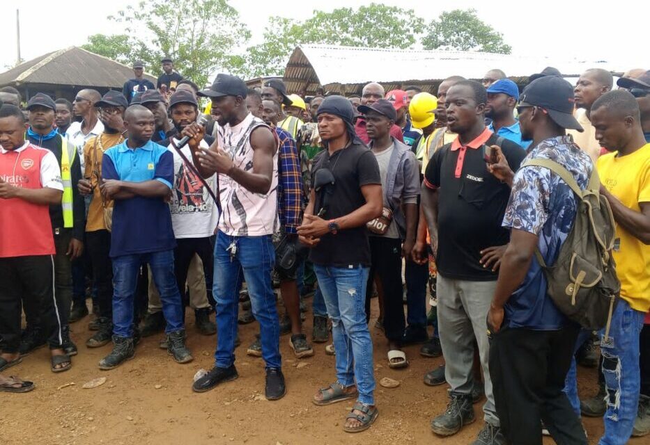 Lagos-Calabar Highway Workers Begin Strike Over Pay Cuts, Alleged Maltreatment