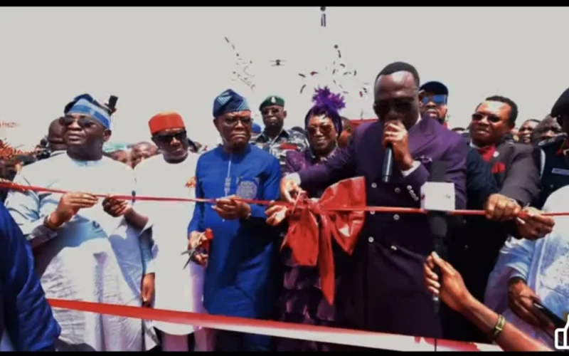 Love Inspired Construction Of Pedestrian Bridge On Abuja Airport Road – Enenche Love Inspired Construction Of Pedestrian Bridge On Abuja Airport Road – Enenche