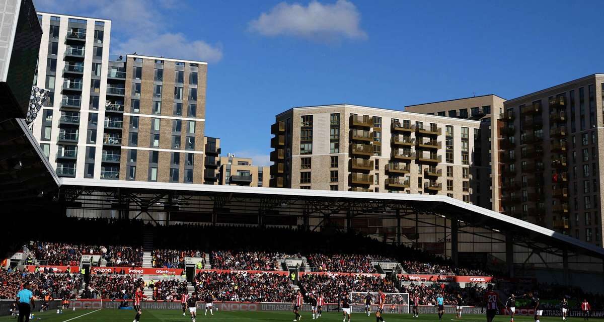 Police involved after individual kicks rugby ball into stadium during Brentford vs Liverpool