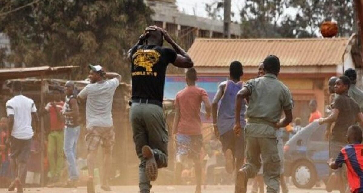 One killed as rival youth groups clash in Minna, three cars damaged