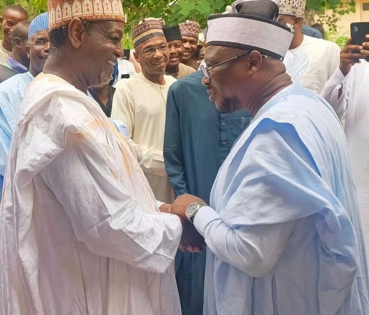 UNIMAID Alumnus Donates ₦170m to History Department 34 Years After Beginning Academic Journey – Adamawa State Government